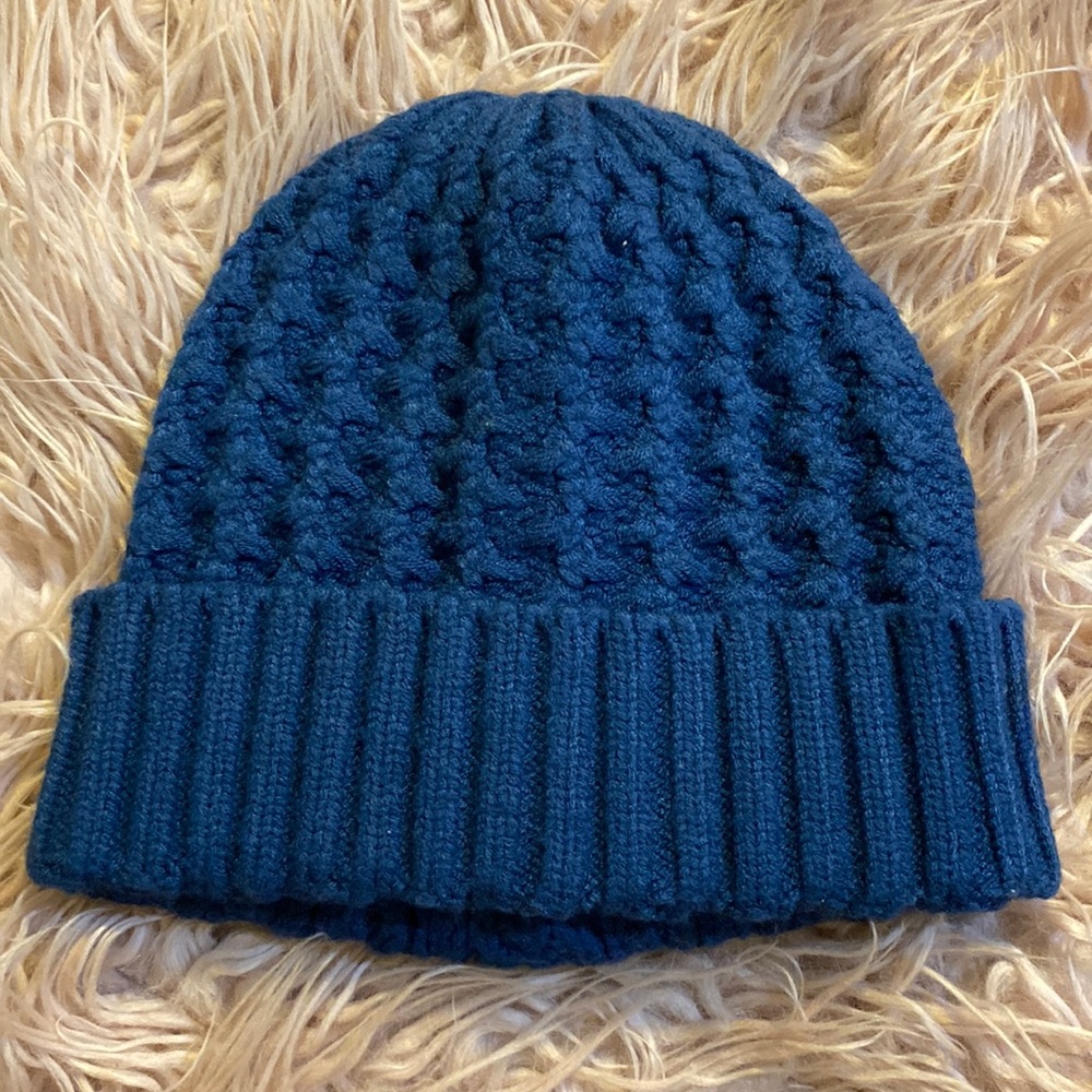 NWOT Nordstrom Knit Beanie